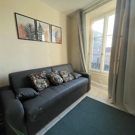 Les Du Castel Apartment